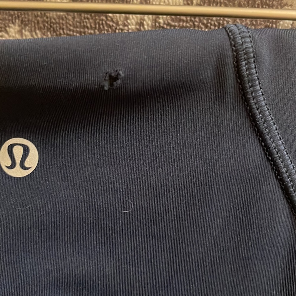 Lululemon - Picture 4 of 4